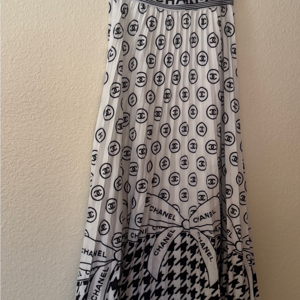 fashion insprd Logo Print Skirt